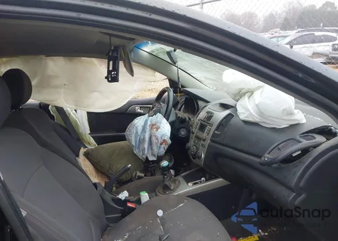 2010 Kia Forte Sx z USA, uszkodzony, nr VIN KNAFW4A37A5081105